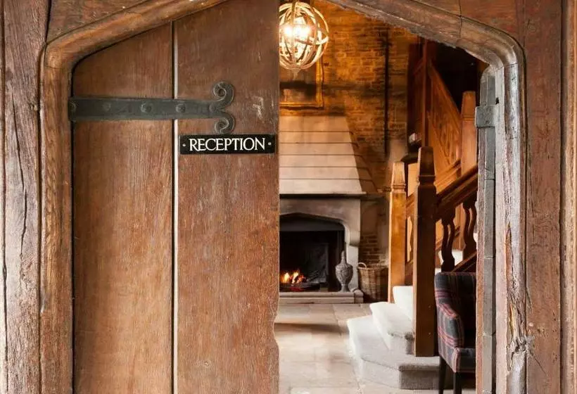 Hostelli The Shaven Crown