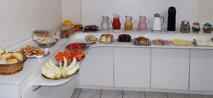 בית מלון כפרי Bahiti