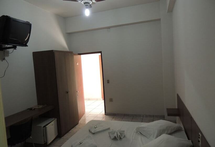 בית מלון כפרי Bahiti