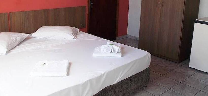 בית מלון כפרי Bahiti