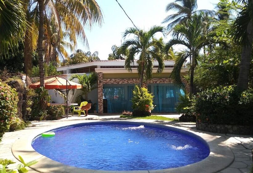 هتل Brisas Marinas