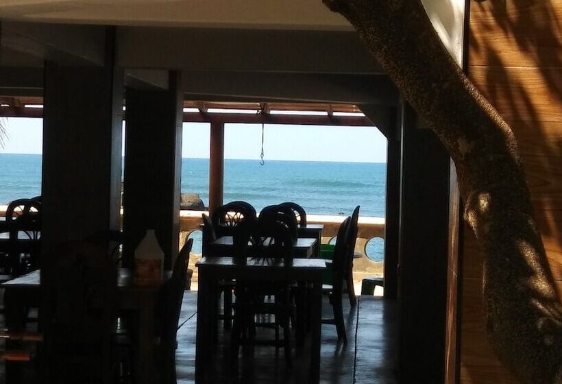 هتل Brisas Marinas