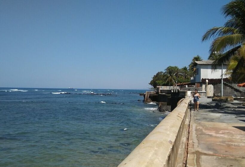 هتل Brisas Marinas