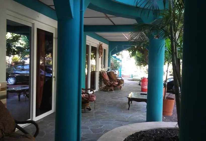 هتل Brisas Marinas