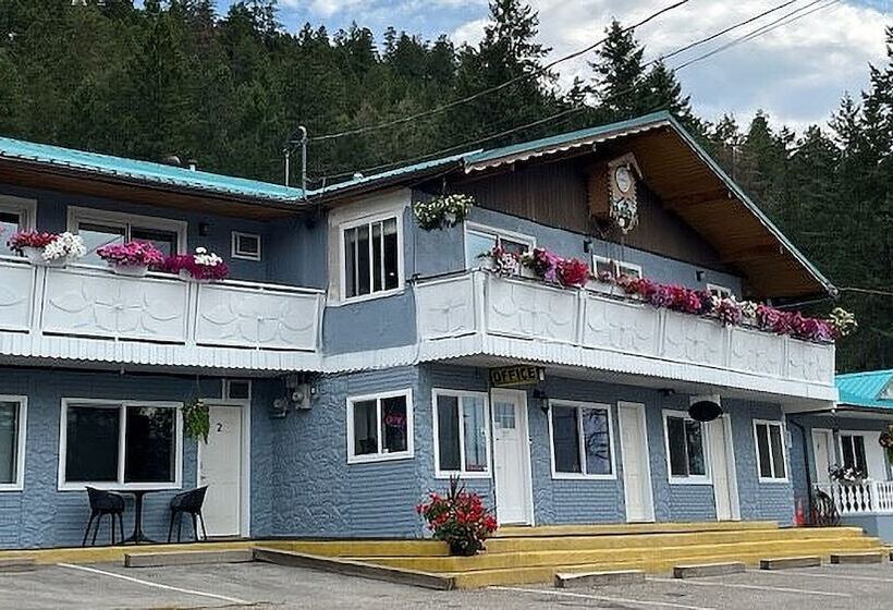 هتل Celadon Lodge