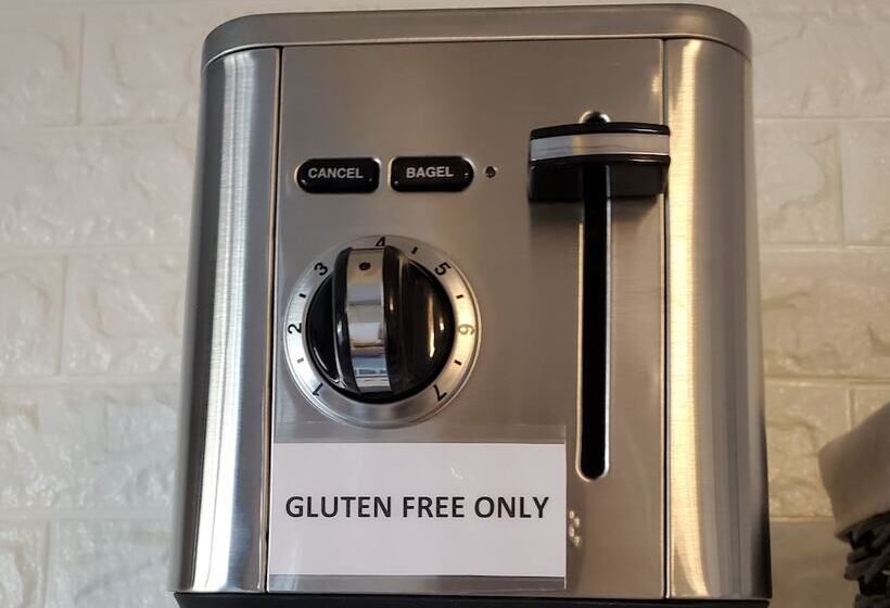 هتل Celadon Lodge