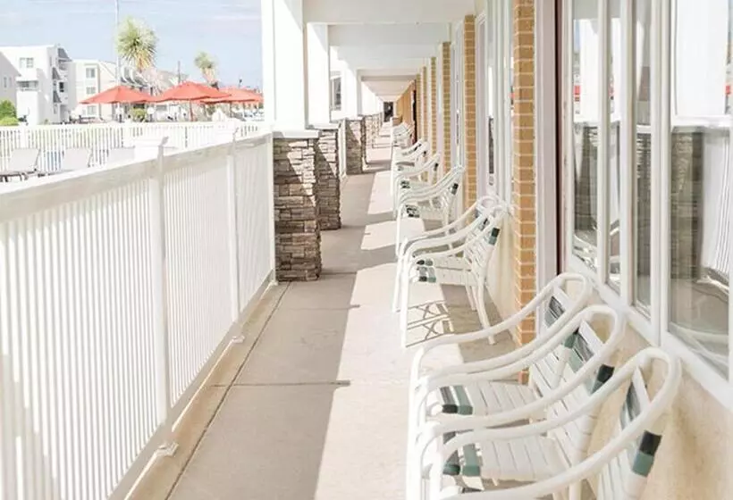 Hotelli Desert Sand Resort