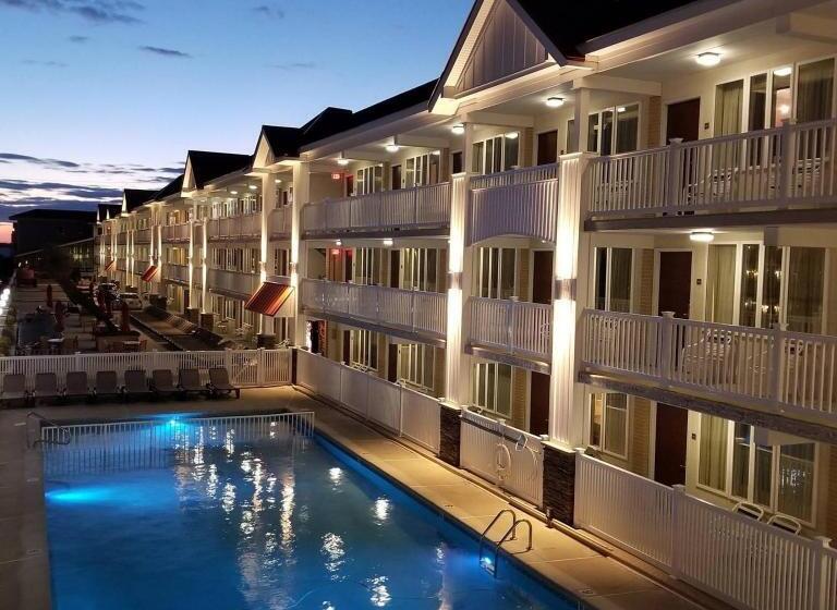 فندق Desert Sand Resort