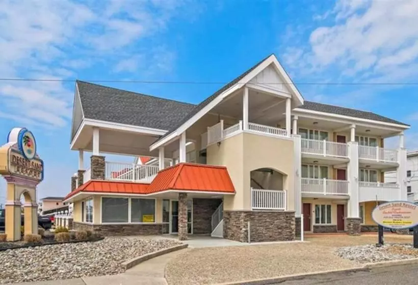 Hotelli Desert Sand Resort