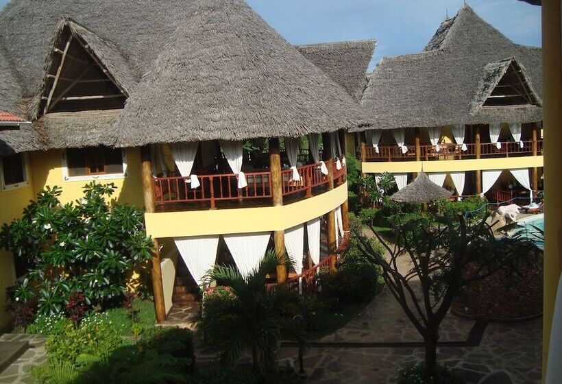 هتل Double Heart Malindi Resort