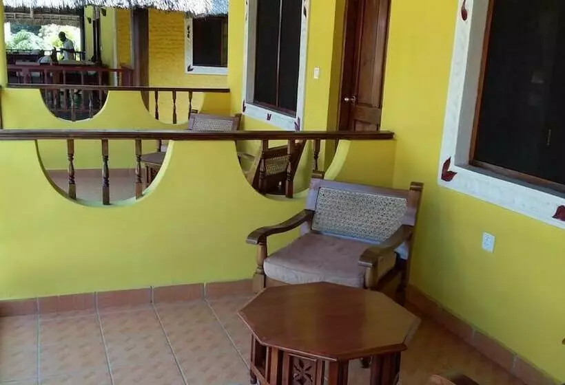 هتل Double Heart Malindi Resort