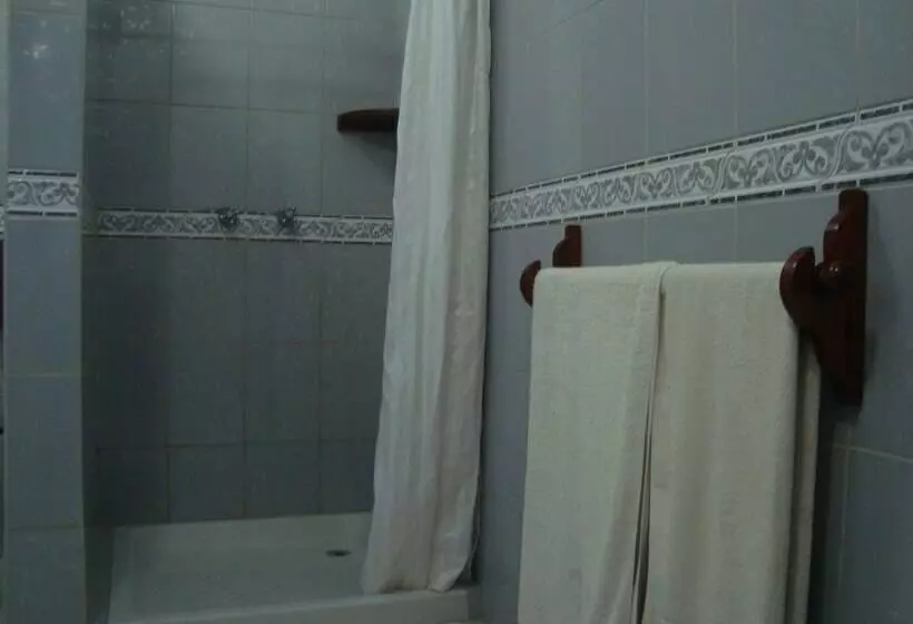 هتل Double Heart Malindi Resort