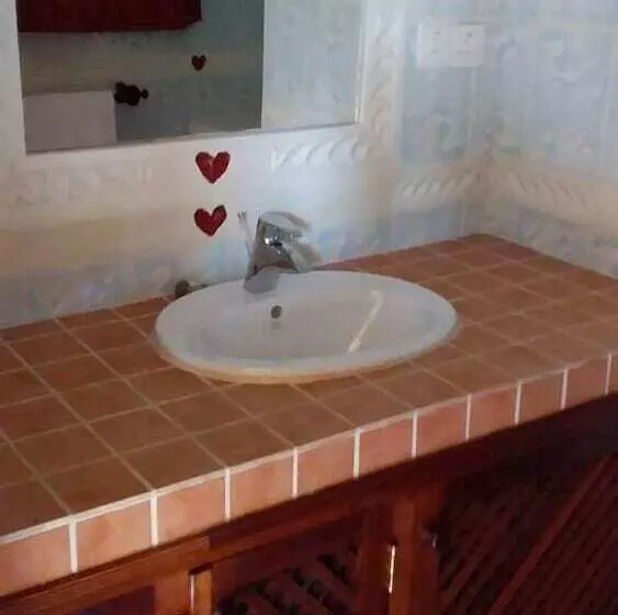 هتل Double Heart Malindi Resort