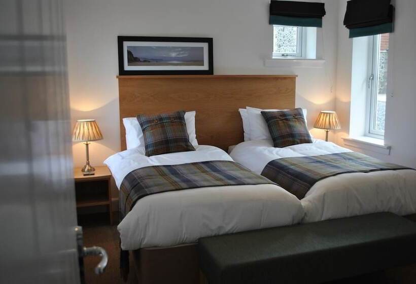 Hotel Elderburn Lodges