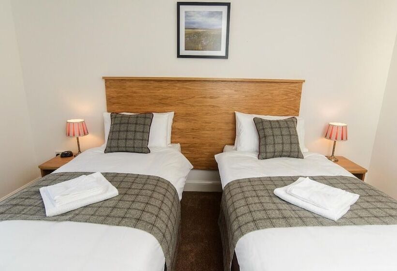 Hotel Elderburn Lodges