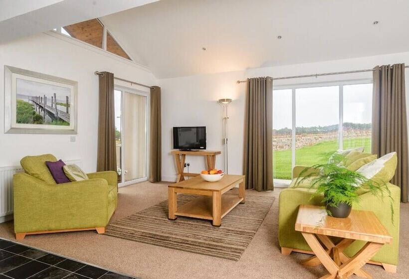 Hotel Elderburn Lodges