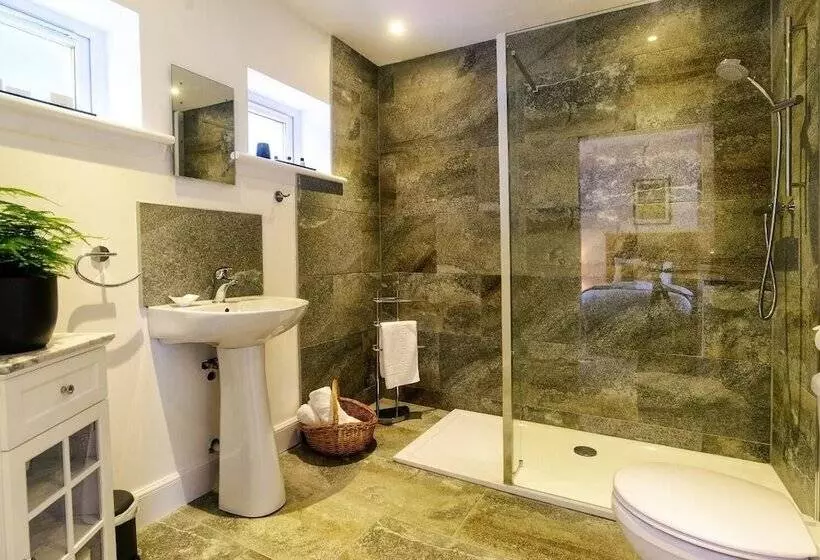 Hotelli Elderburn Lodges