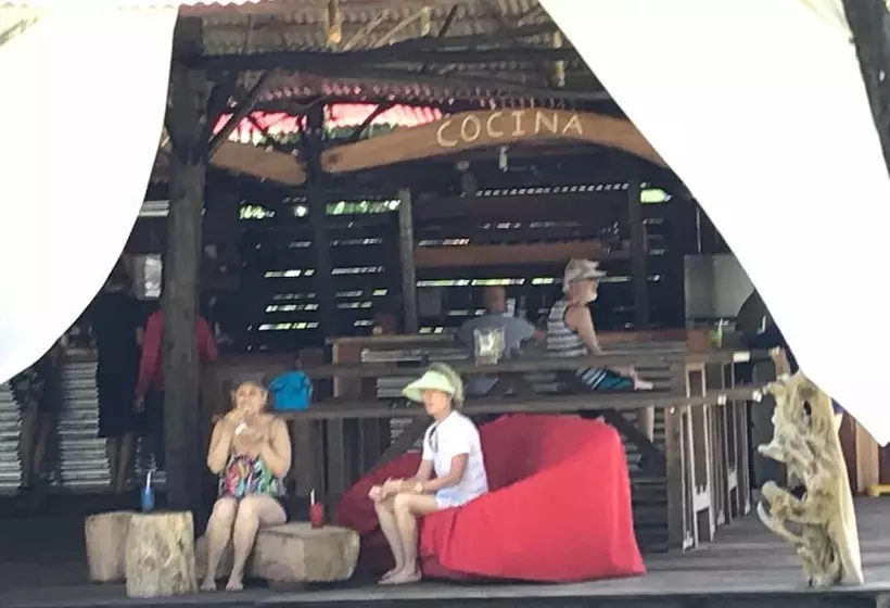 ホテル Iguana Beach Eco Resort