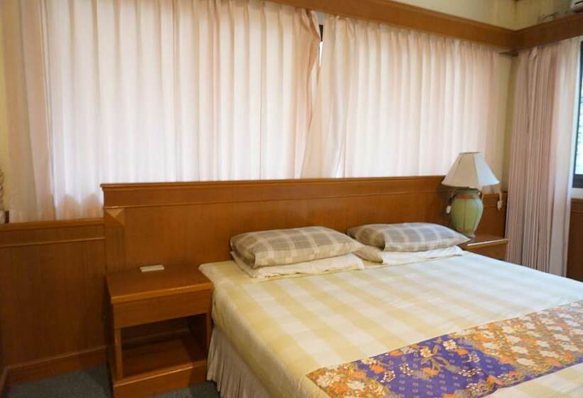 Hotelli Kangpheka Resort