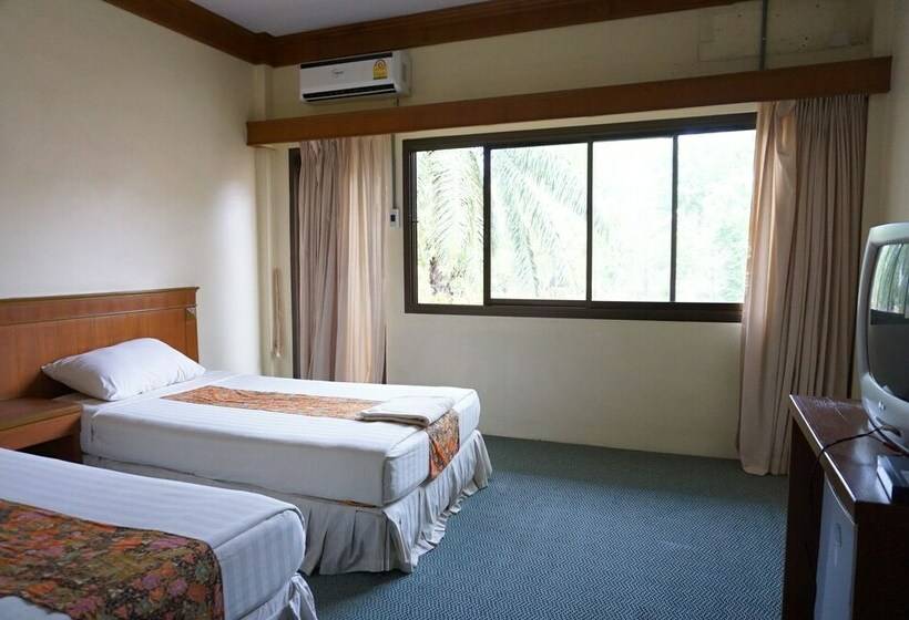 Hotelli Kangpheka Resort