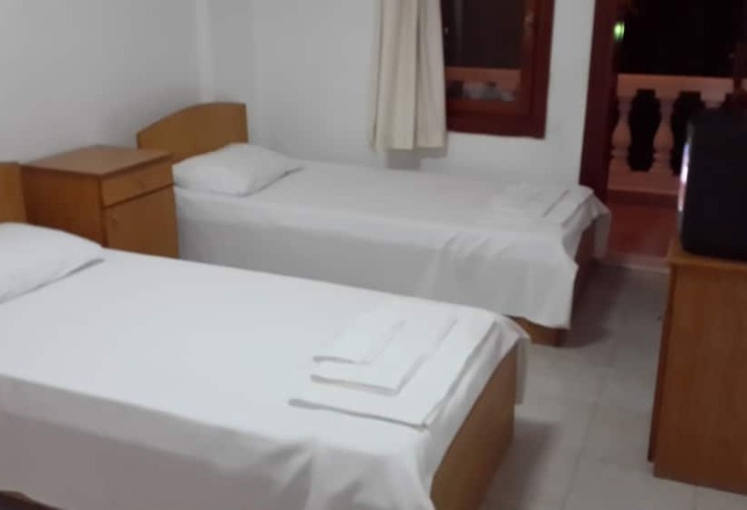 فندق Keramos Boutique