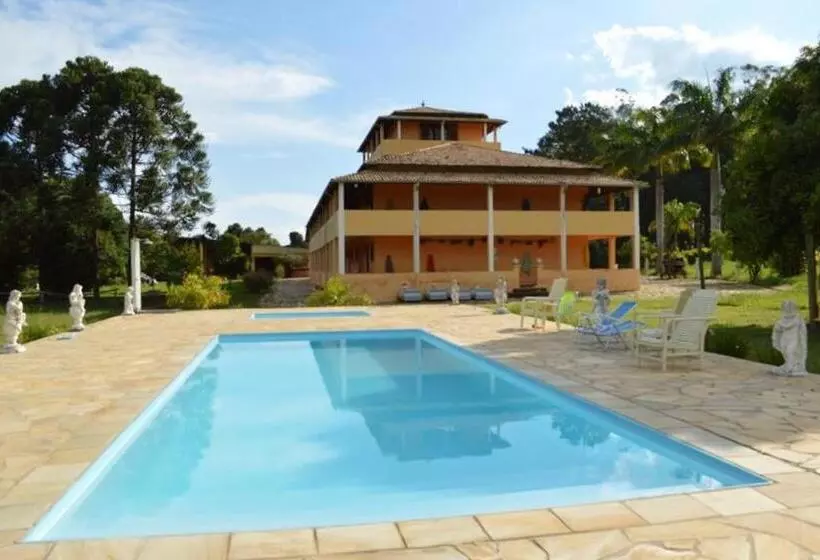 Maaseutuhotelli Fazenda Pousada Cachoeira Do Flávio