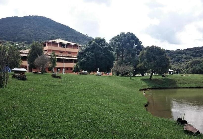 هتل روستایی Fazenda Pousada Cachoeira Do Flávio