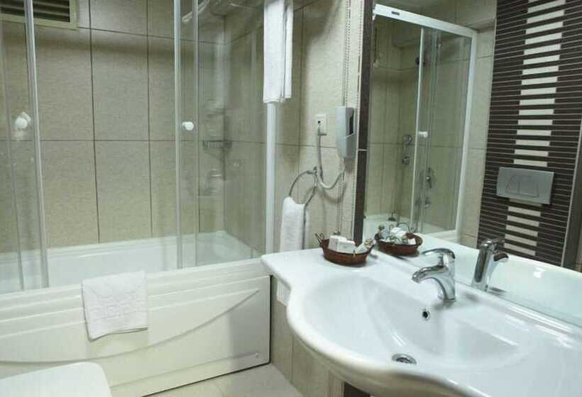 هتل Sarr Tac Mahal