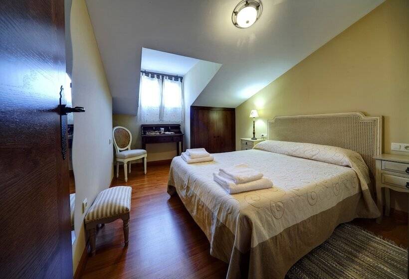 فندق Senderos Del Jerte