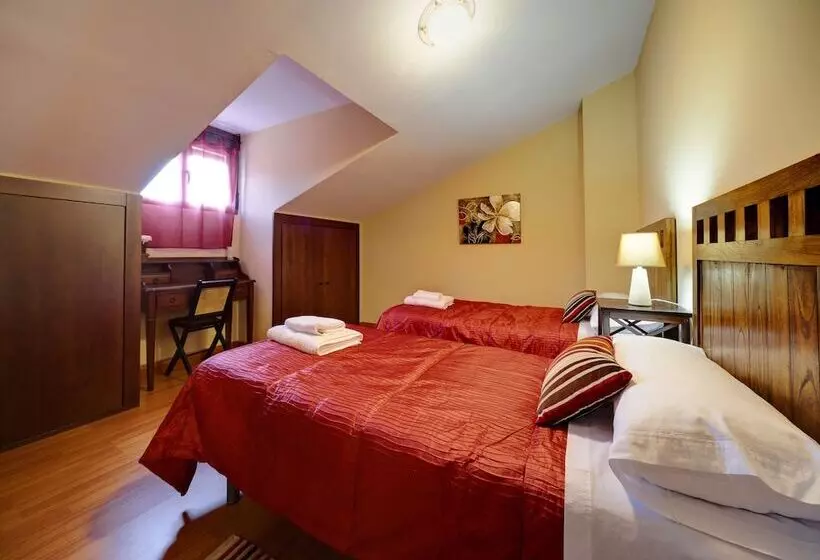 Hotelli Senderos Del Jerte