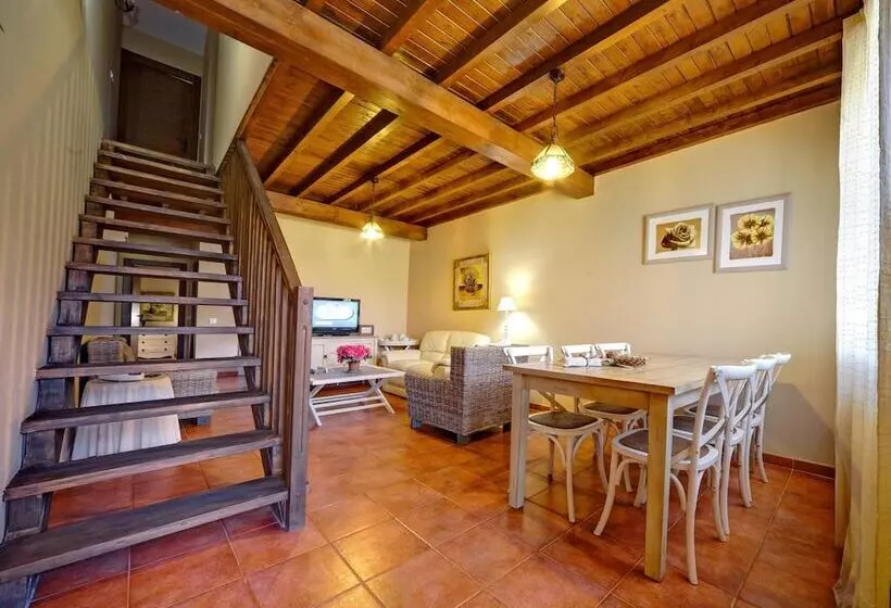 Hotelli Senderos Del Jerte