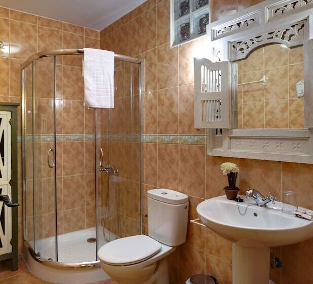 فندق Senderos Del Jerte