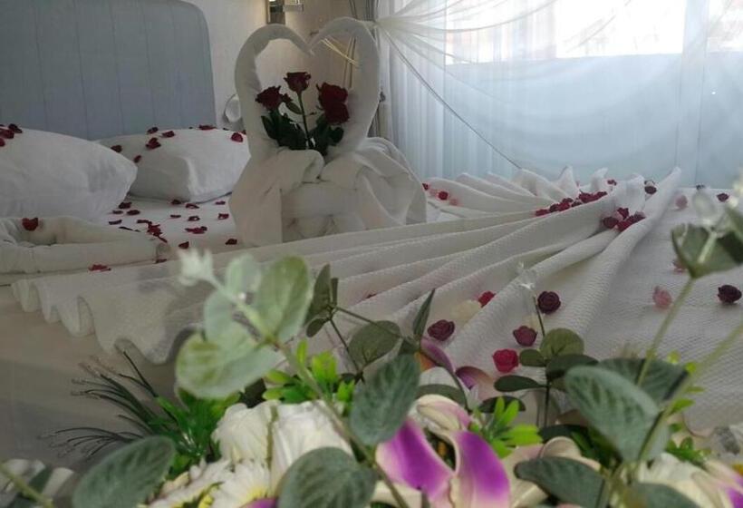 Hotel White Line Boutique