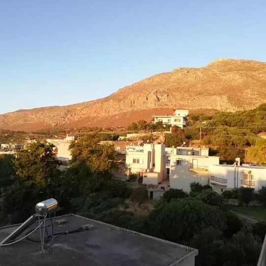 Hotelli Zakros Rooms Restaurant