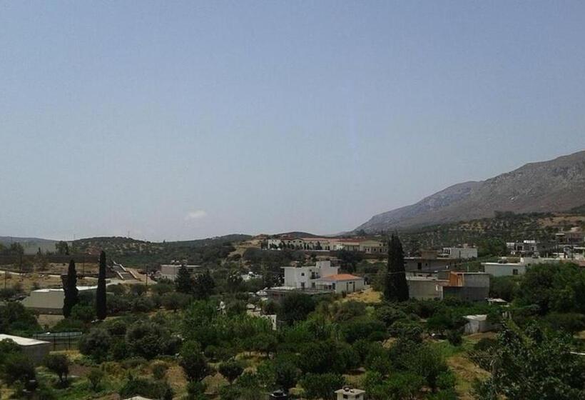 호텔 Zakros Rooms Restaurant