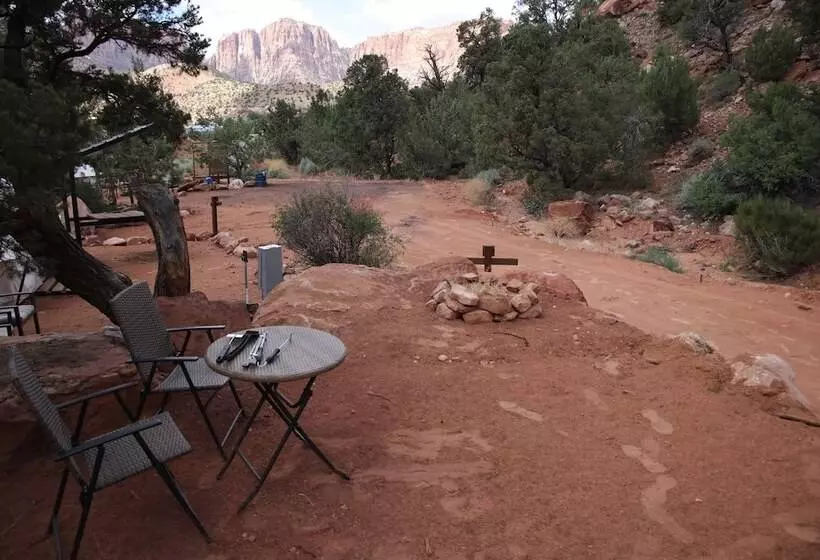 Hotelli Zion View Camping