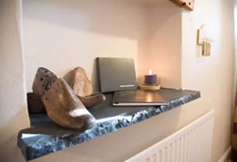 Middle Studfold Farm B&b