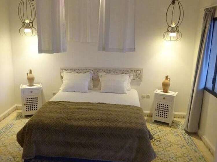 پانسیون Art'gana Lodge