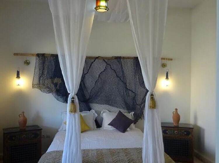 پانسیون Art'gana Lodge