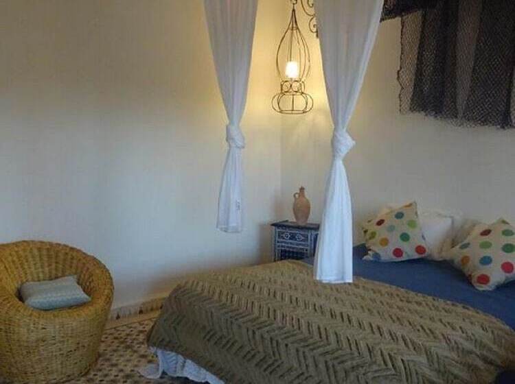 پانسیون Art'gana Lodge