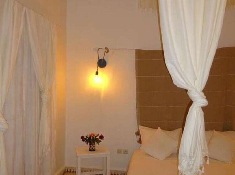 پانسیون Art'gana Lodge