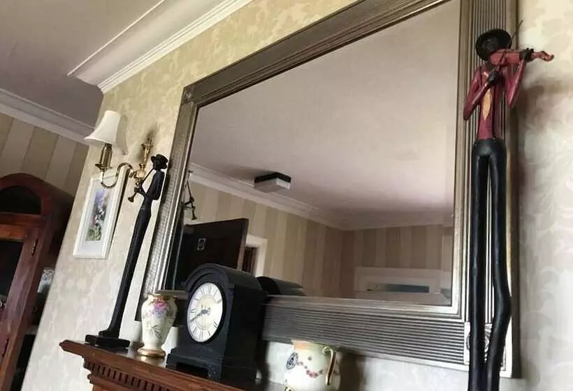 Majatalo Dunvegan House Guest House