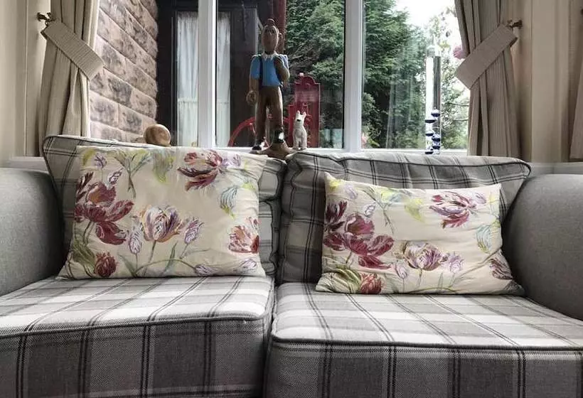 Majatalo Dunvegan House Guest House