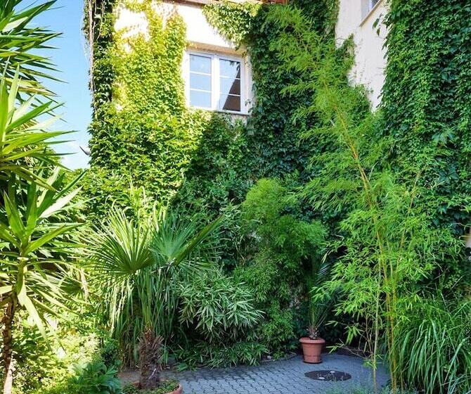 بنسيون Penzion Exotic