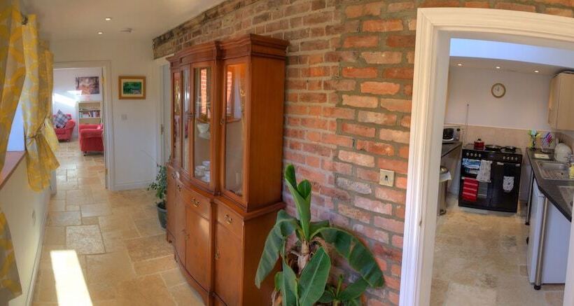 پانسیون The Orangery B&b