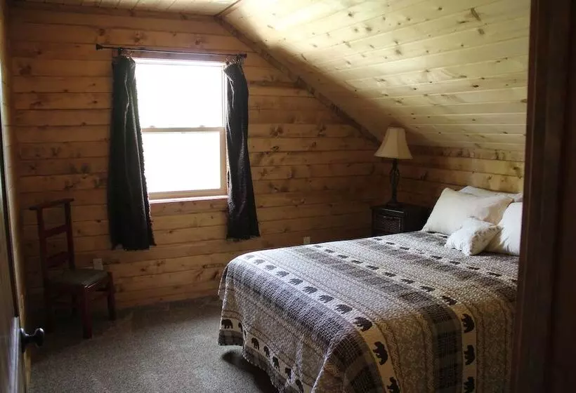 Sugar Loaf Lodge & Cabins