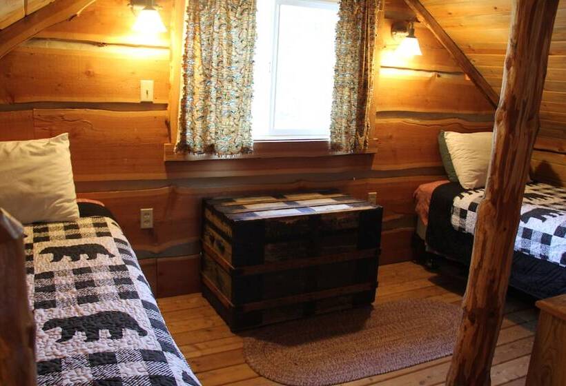 Sugar Loaf Lodge & Cabins