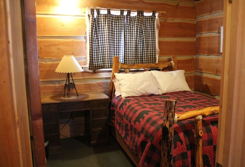 Sugar Loaf Lodge & Cabins