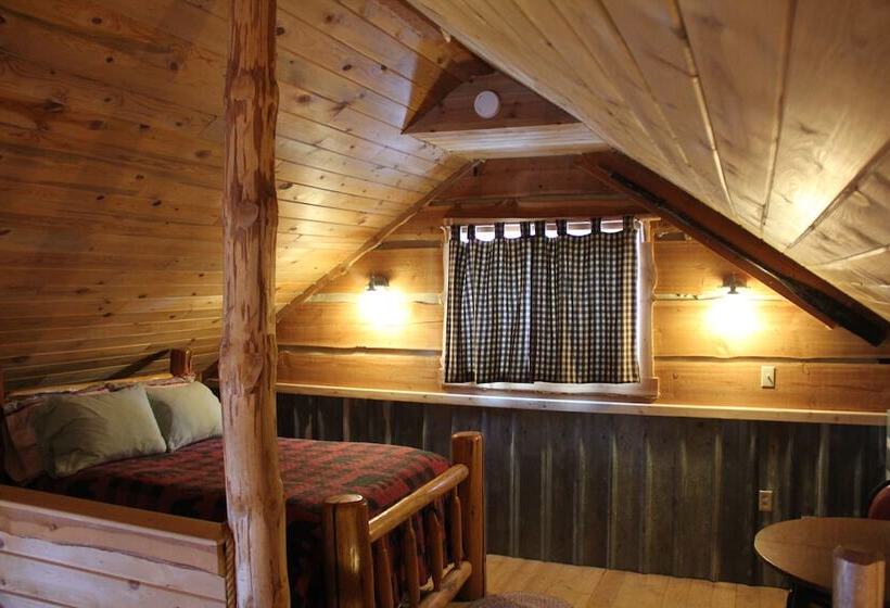 Sugar Loaf Lodge & Cabins