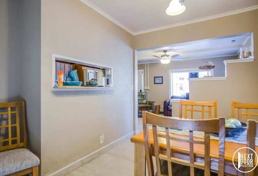 The Cottage On Perryman